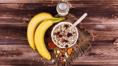 Muesli And Banana 8k Wallpaper