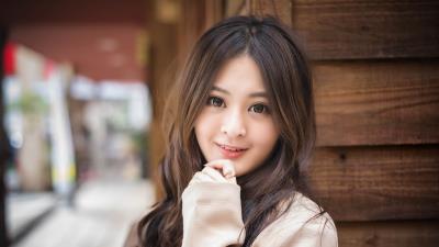 Pretty Beauty Female Model Wallpaper