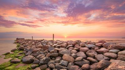 Rocky Breakwater Wallpaper
