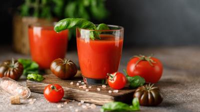 Tomato With Basil Wallpaper